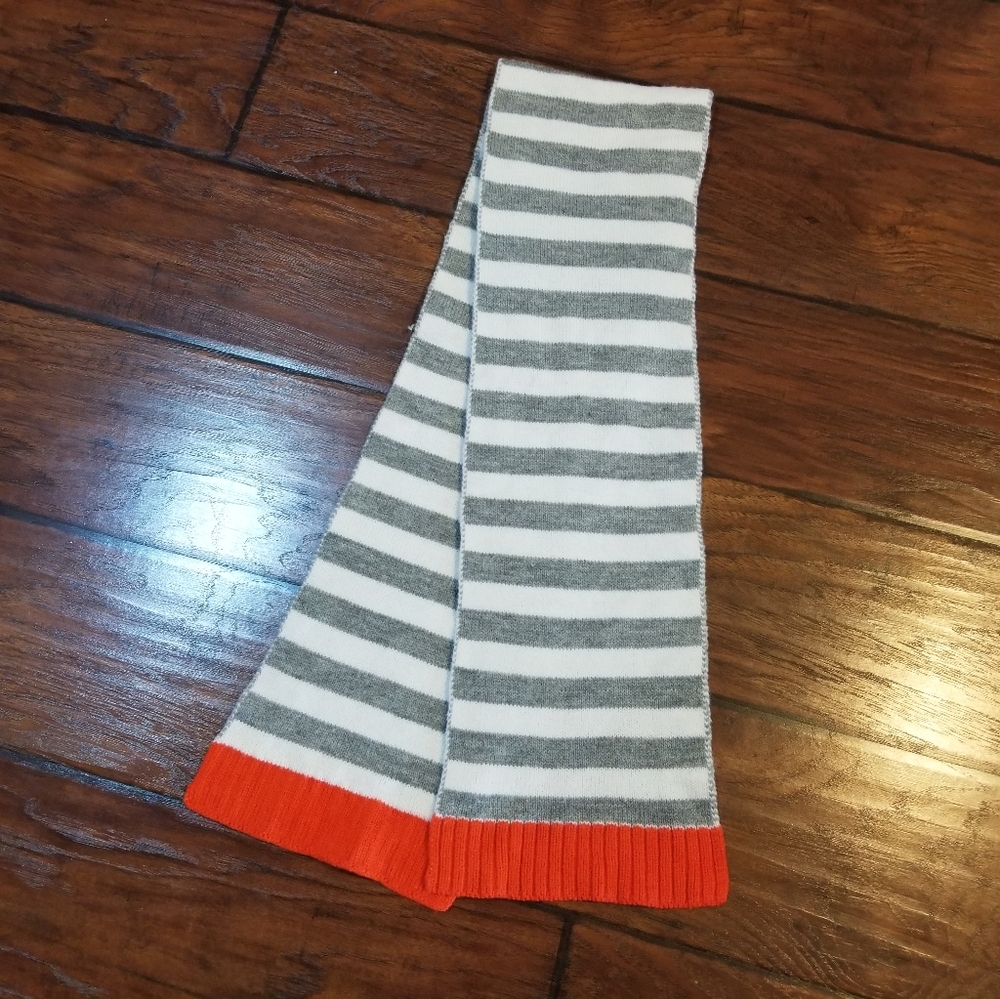 Scarf - Picture 3 of 4